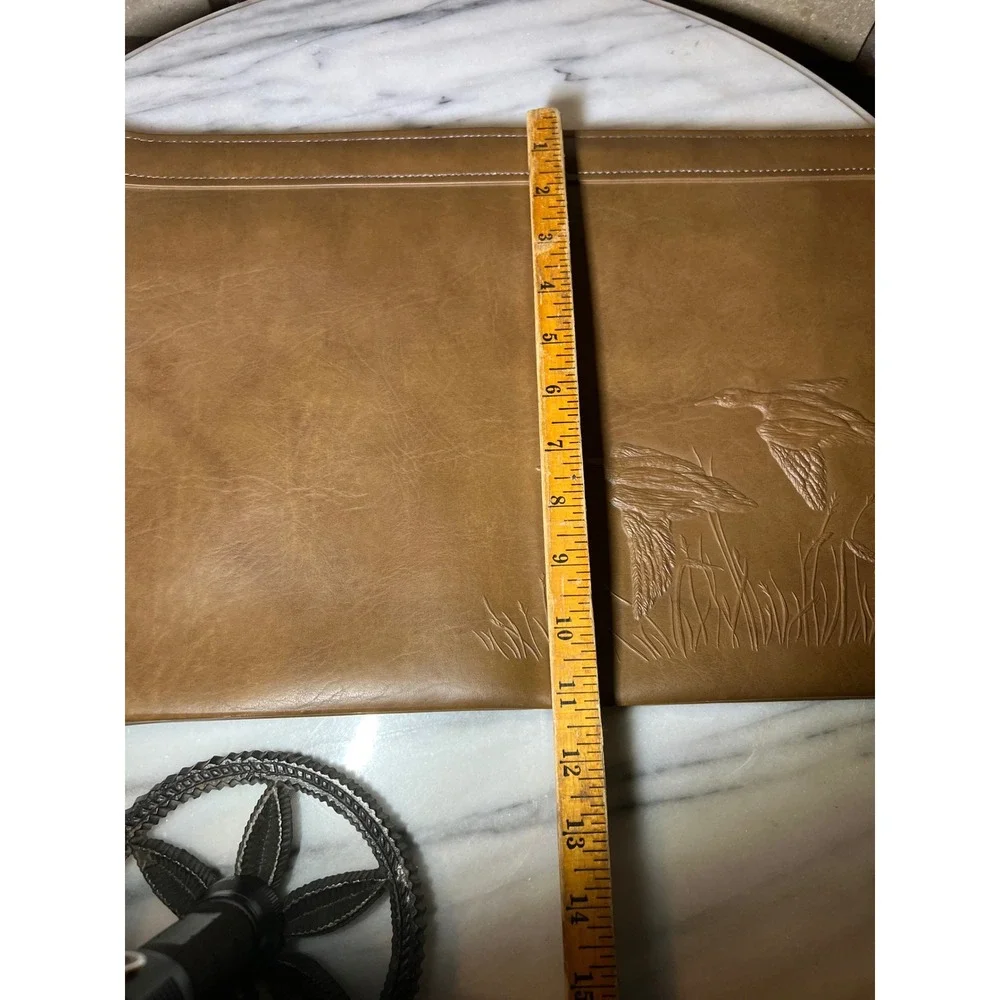 Vintage Embossed Duck Portfolio Case Tan Faux Leather Document Folder 16.5in